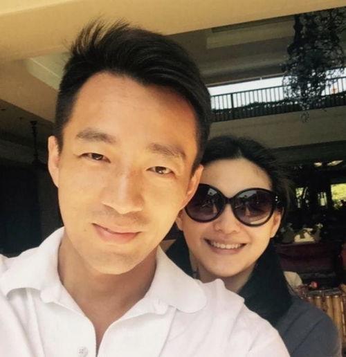 吃瓜群众爱上汪小菲,一场跨越次元的爱情奇遇