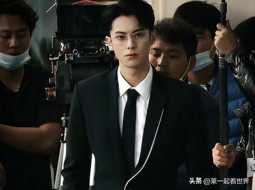 吃瓜群众梗的由来王鹤棣,从“吃瓜群众”到当红小生的逆袭之路