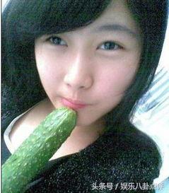 美女被吃瓜群众围攻